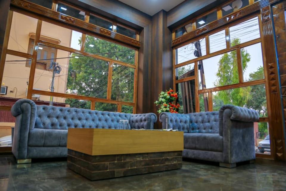 Amor Hotel Gangānagar Eksteriør bilde