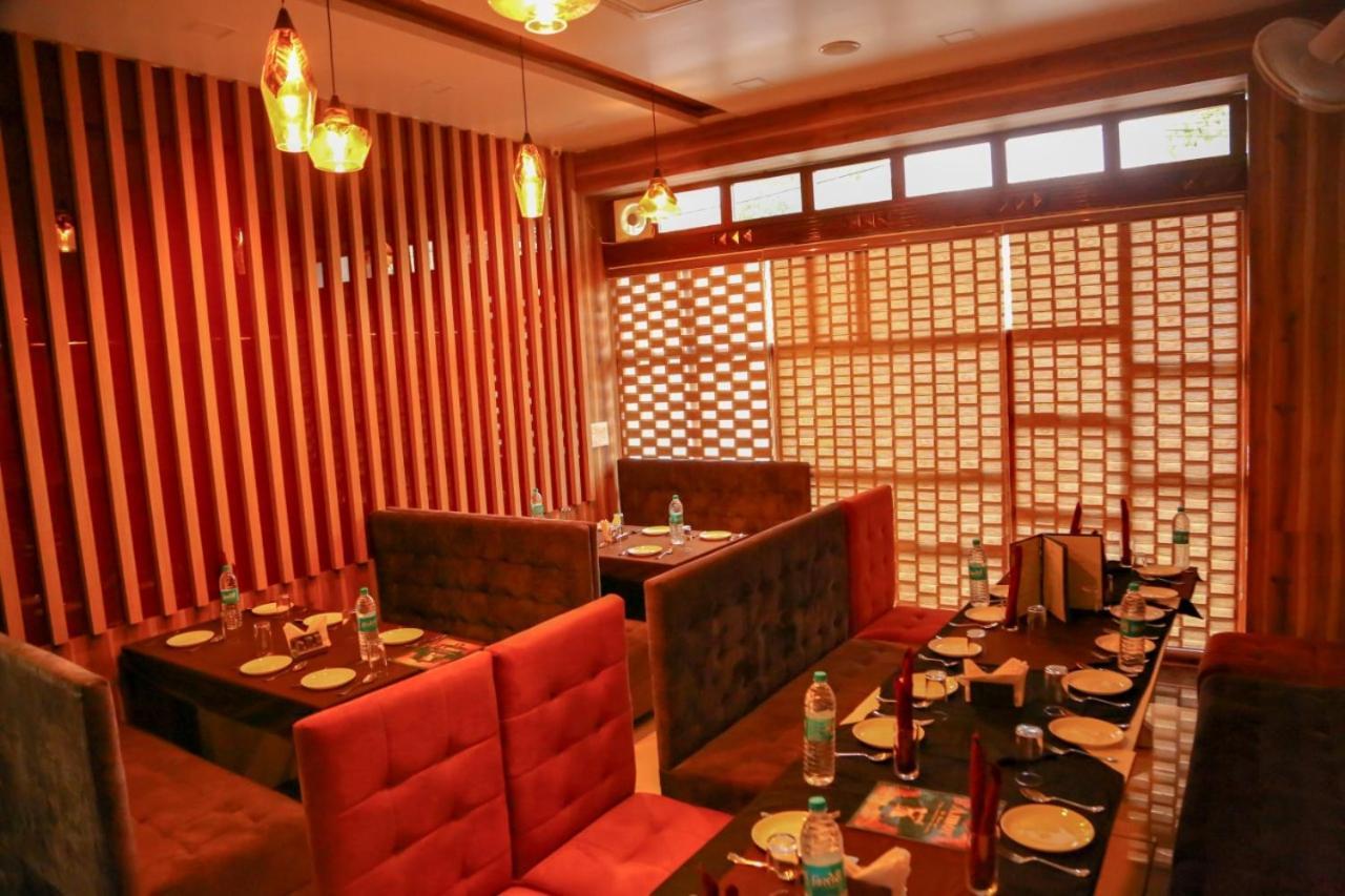 Amor Hotel Gangānagar Eksteriør bilde
