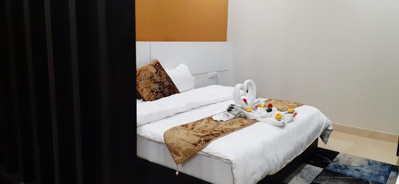 Amor Hotel Gangānagar Eksteriør bilde