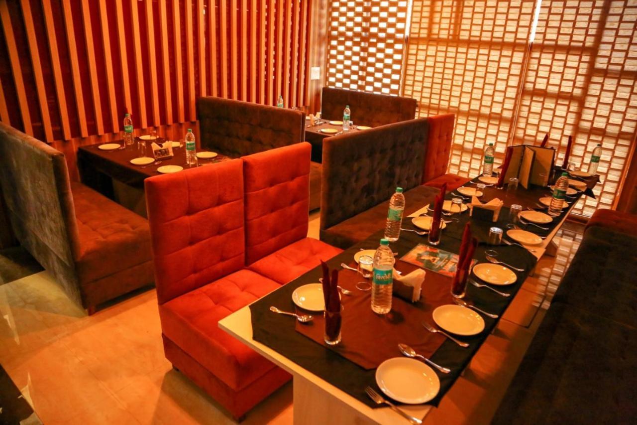 Amor Hotel Gangānagar Eksteriør bilde